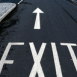 "Exit" avec fl�che au sol
