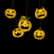 Citrouilles se balan�ant sur leurs fils