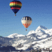 Montgolfi�res au-dessus des montagnes