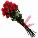 Bouquet de roses rouges en bouton