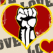 Poing lev� dans un coeur