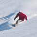 Snowboarder dans un virage