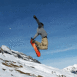Snowboarder contorsionniste