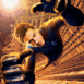 Mr Fantastic devant les buildings