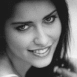 Femme brune noir et blanc