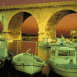 Port pr�s d'un pont