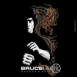 Bruce Lee cach� dans l'ombre